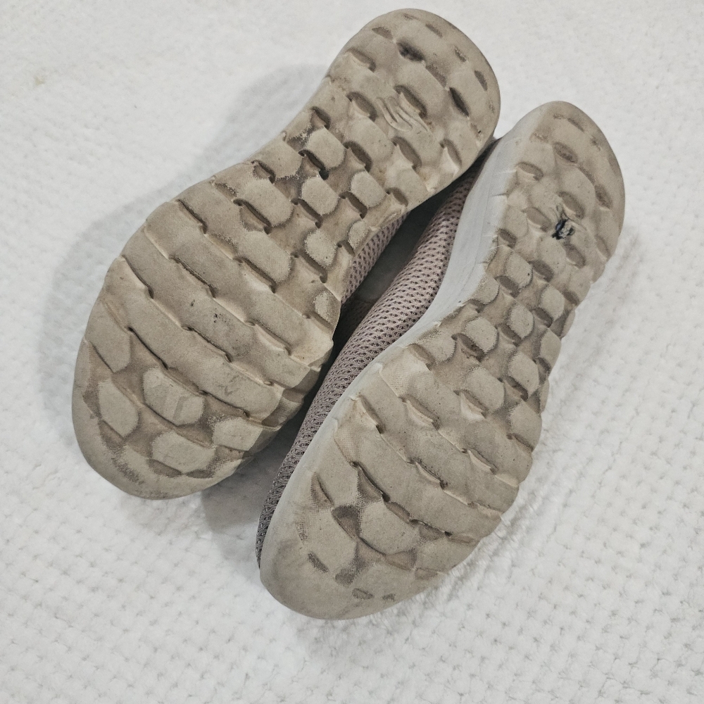 Sketchers Go Walk Women Slip Ons Size 10‎ Cream Color - Picture 6 of 7